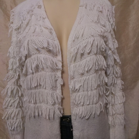 Alison Andrews Long Cardigan/ Sweater - Picture 2 of 12